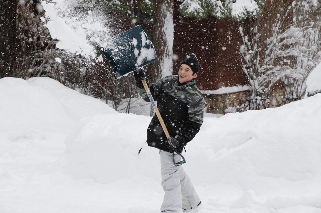 Should You Buy A Cordless Electric Snow Shovel